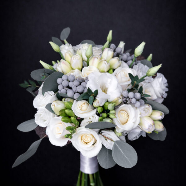 Біло-сріблястий весільний букет SILVER BLOSSOM ELEGANCE