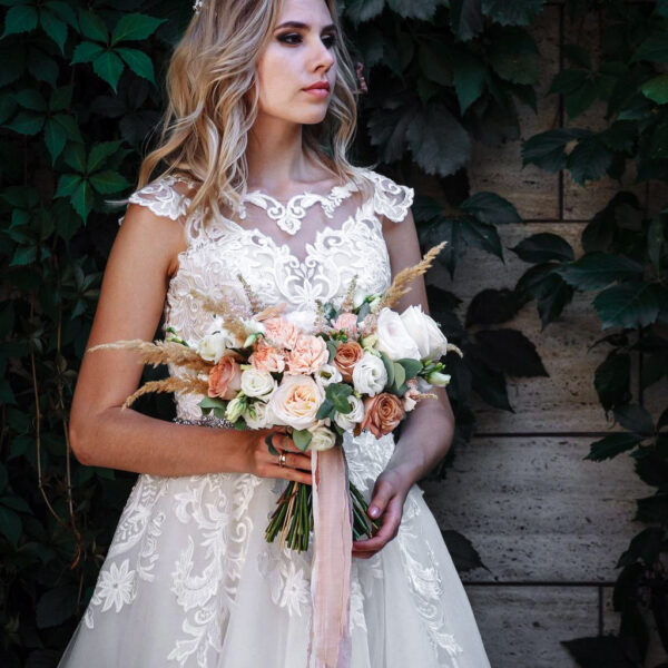 Пудровий весільний букет SOFT BLUSH ELEGANCE